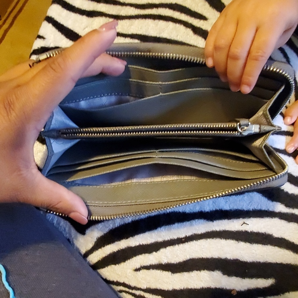Wallet - Picture 2 of 3